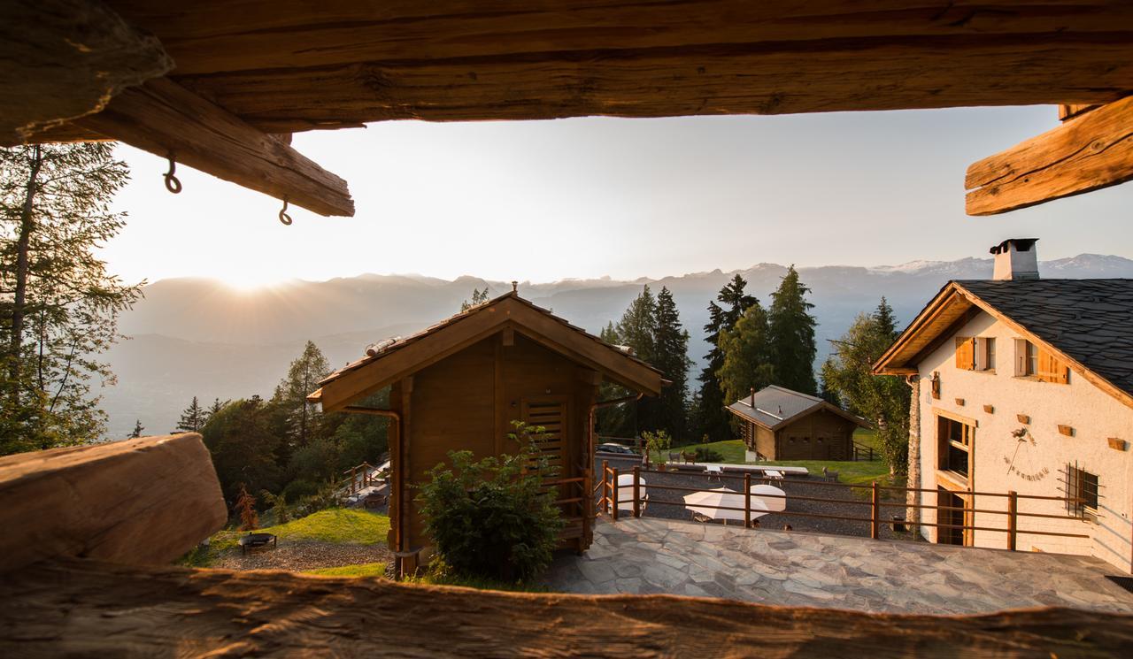 Les Mazots De La Source & Spa แวร์โกแร็ง ภายนอก รูปภาพ