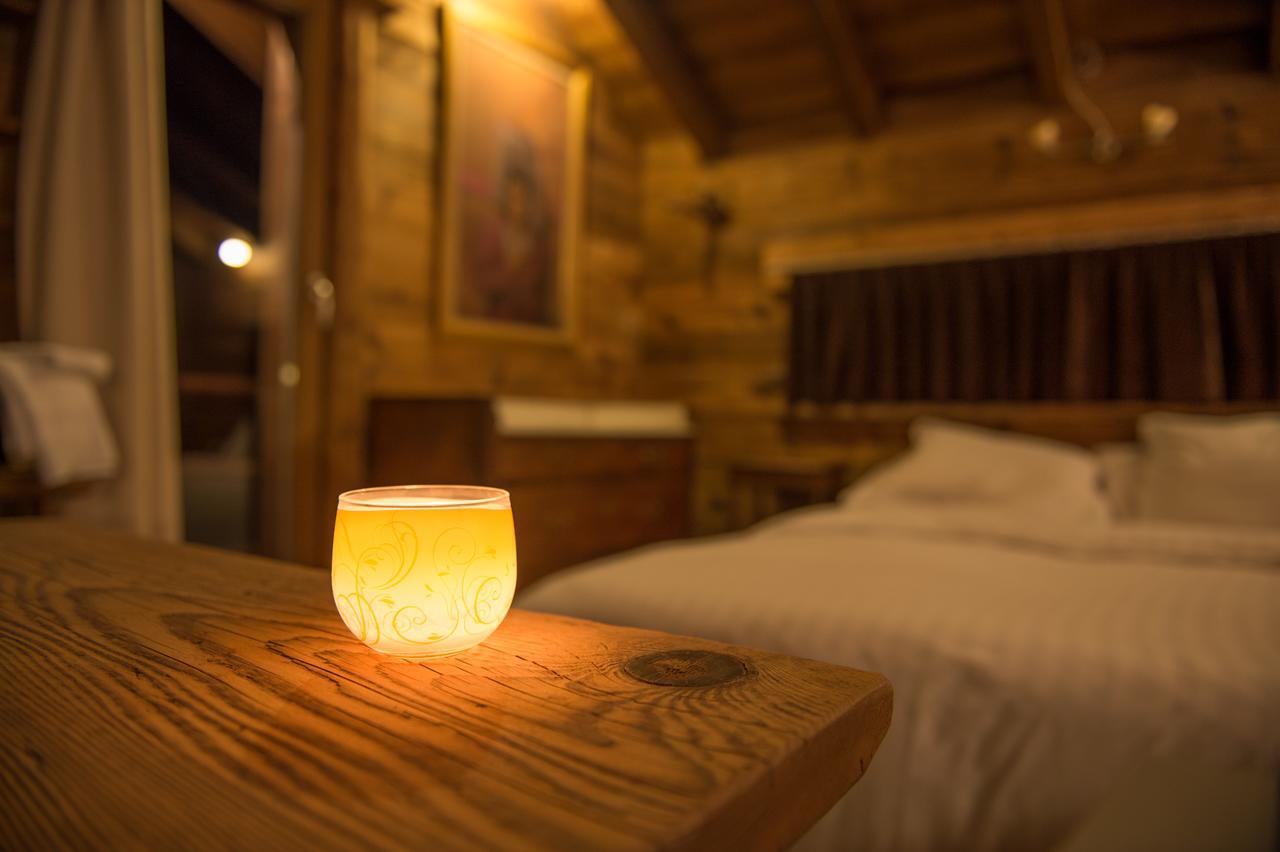 Les Mazots De La Source & Spa แวร์โกแร็ง ภายนอก รูปภาพ